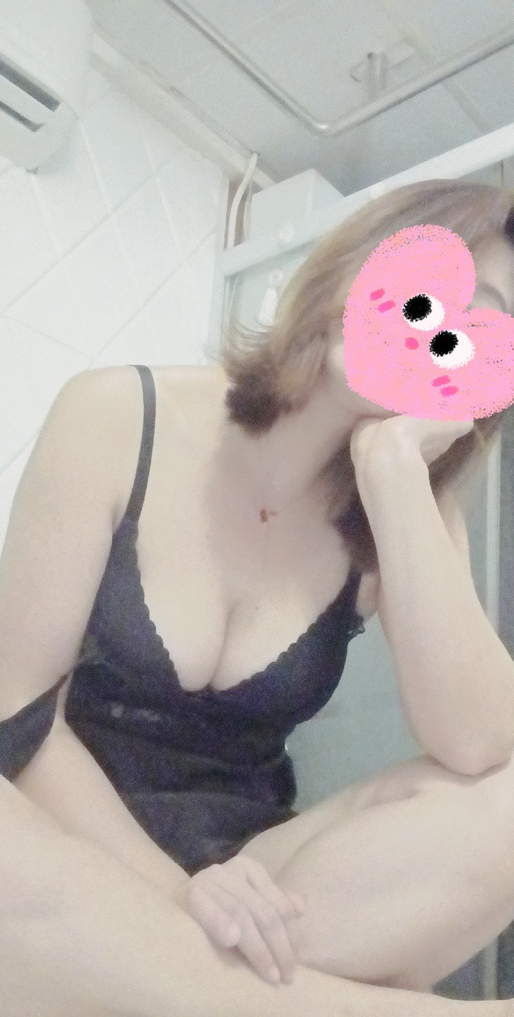 依依