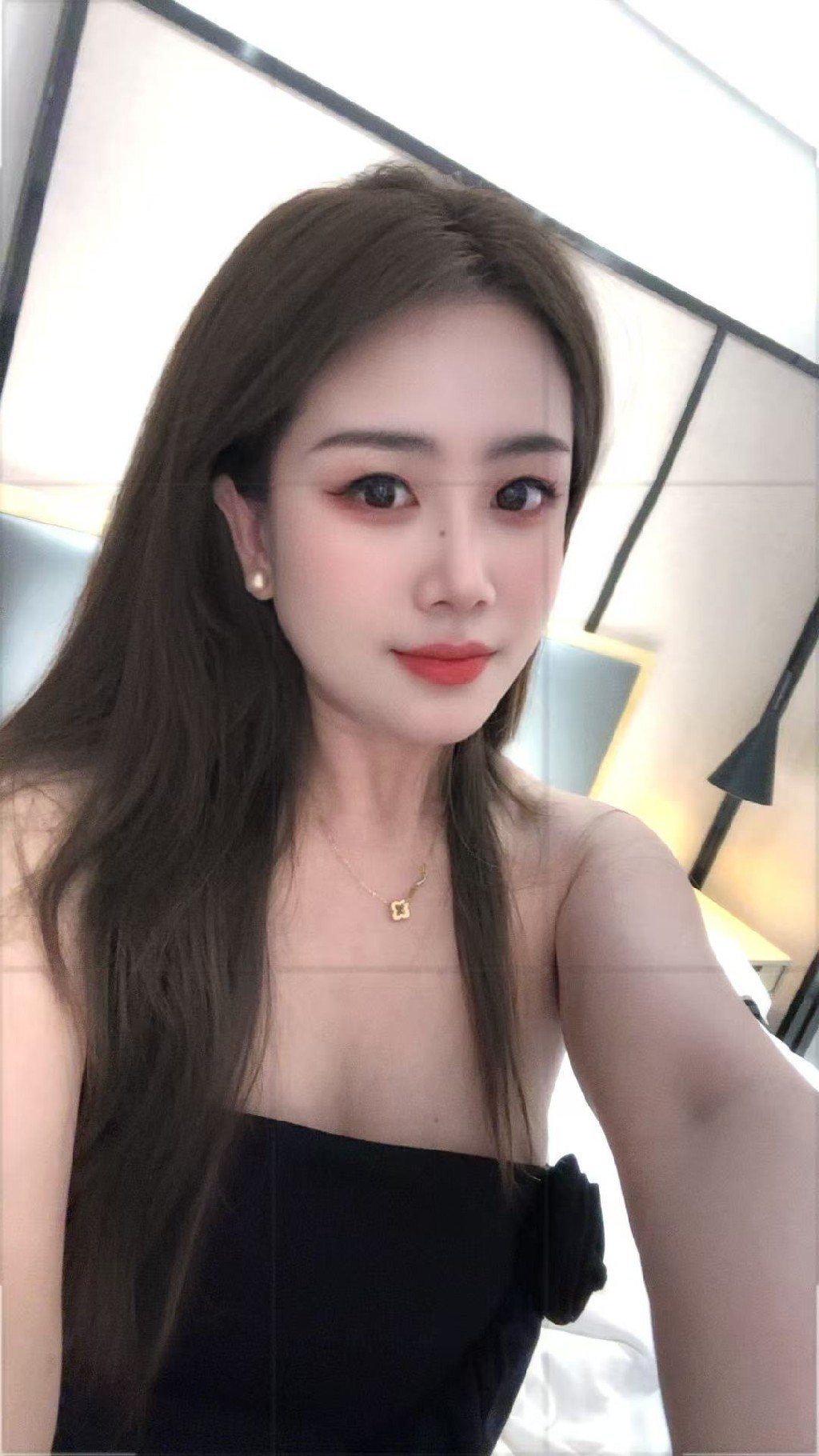 九儿，莞式深喉箫后