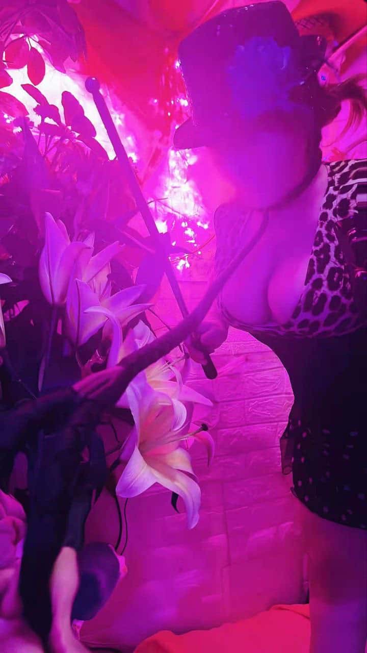 金太郎的伊甸圓，女王SM，八爪魚魔西潮吹噴泉，G點男潮吹，冰火奏樂!酒水助興!