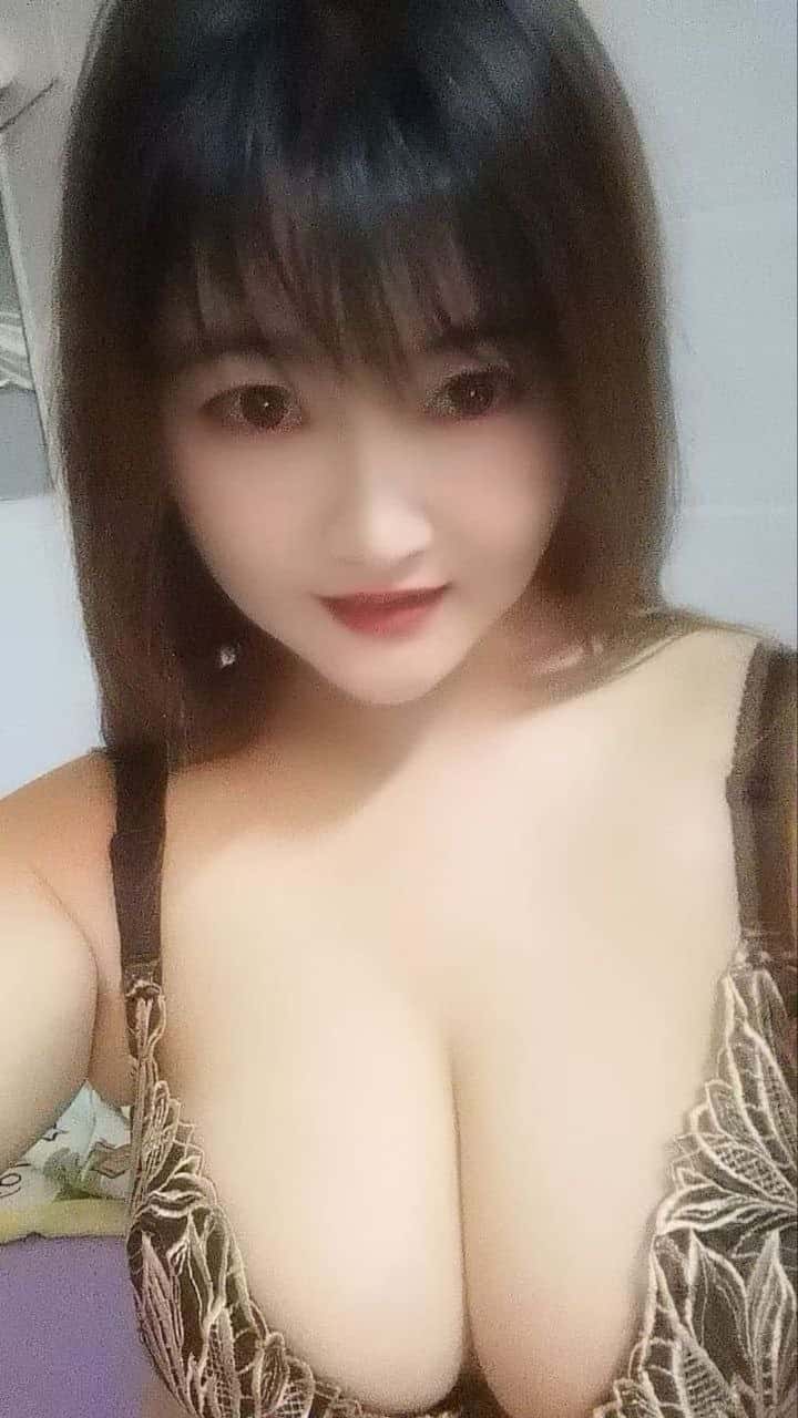 偷吃人妻少婦青青❤️(真人相)