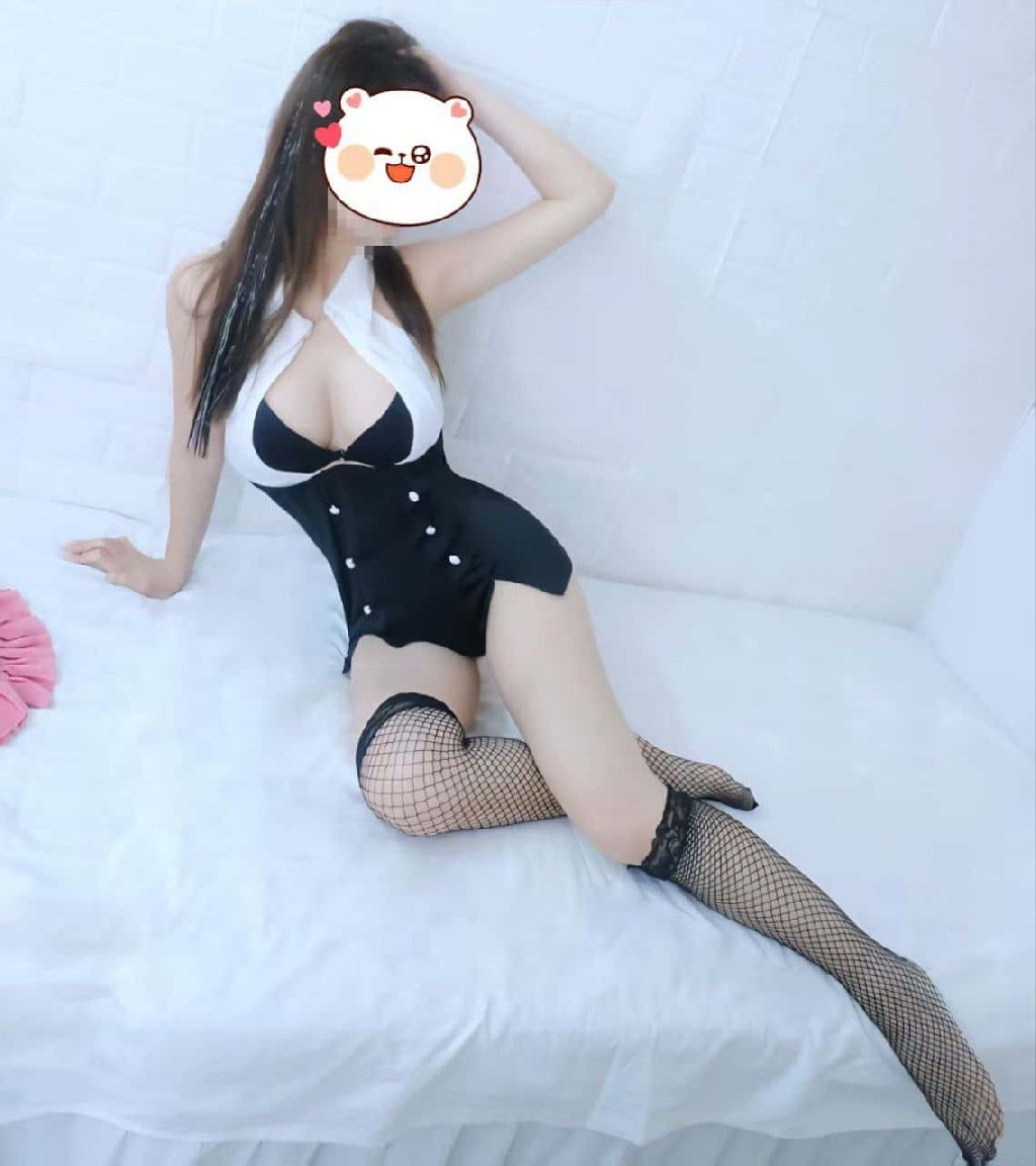 櫻花樹下