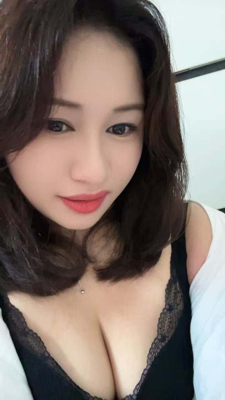 偷吃人妻少婦青青❤️(真人相)