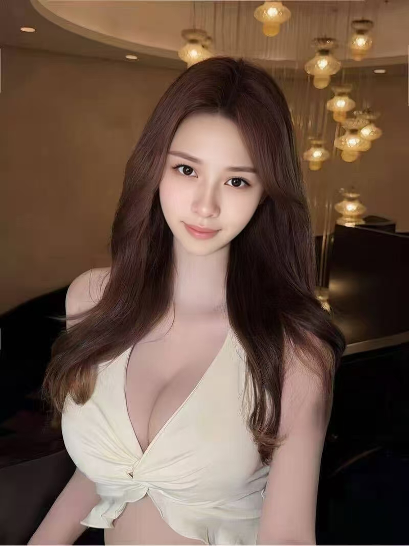 玲玲❤️淫荡波霸