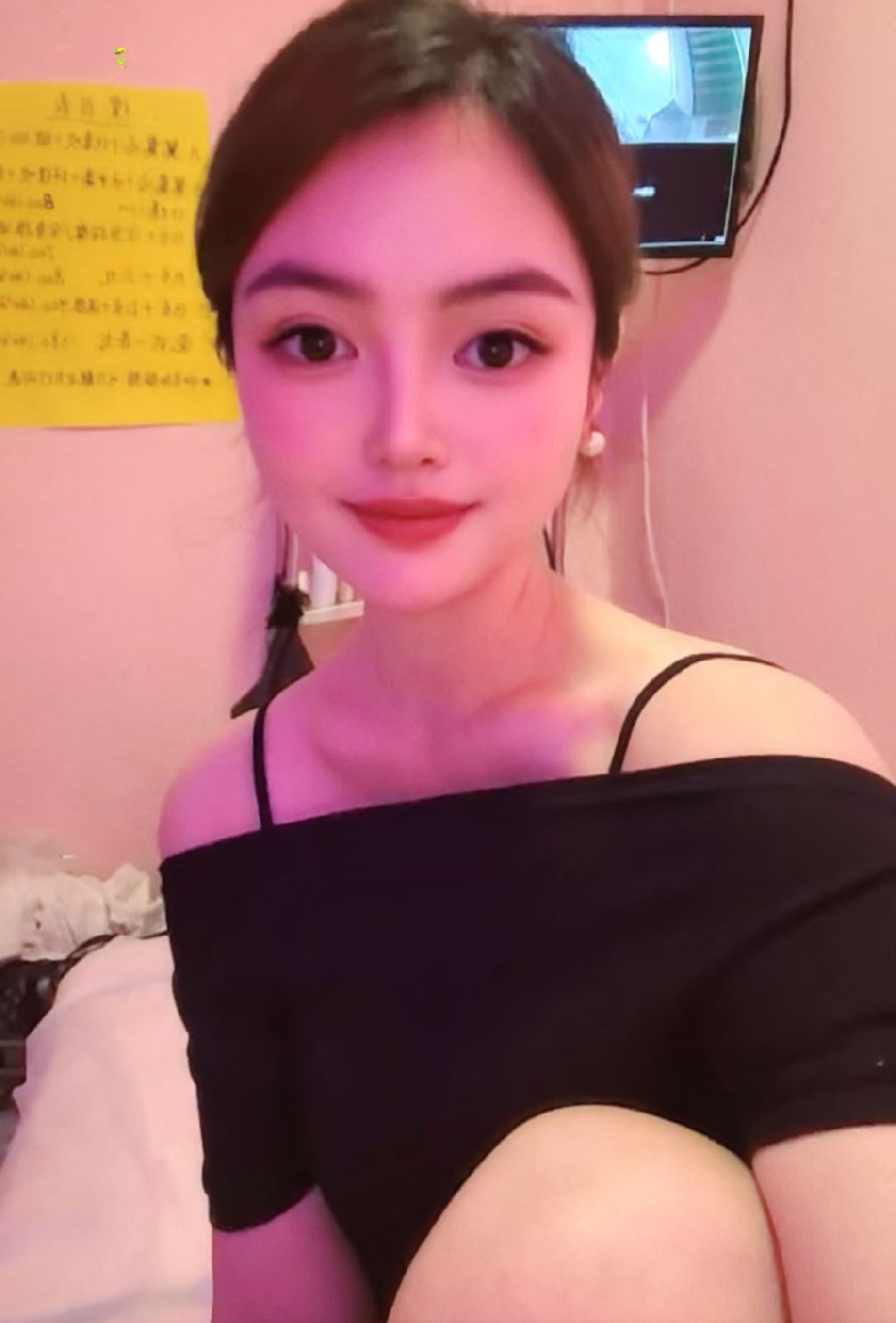 小溪，纯欲妖精