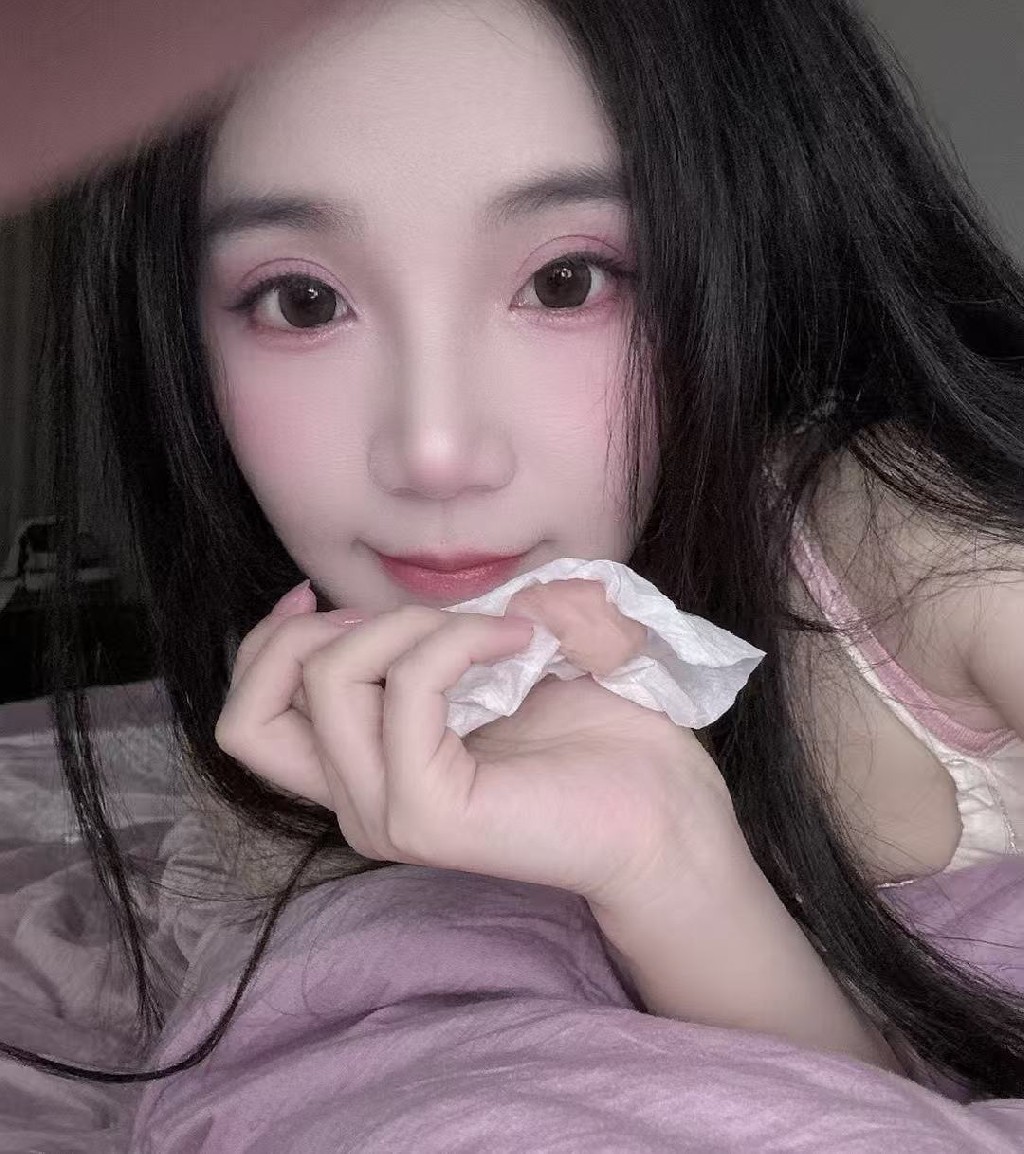 舒舒❤️纯欲淫娃